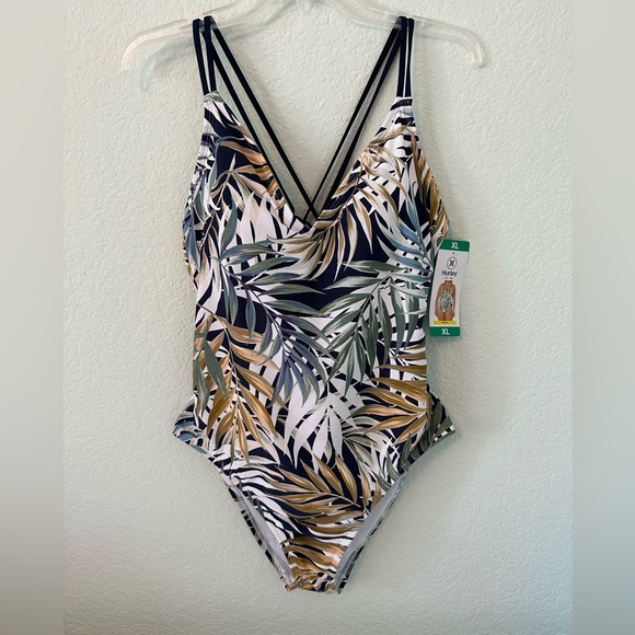Hurley Other - Hurley Women’s One piece Swimsuit in Cayman Palms UPF 50+ NWT